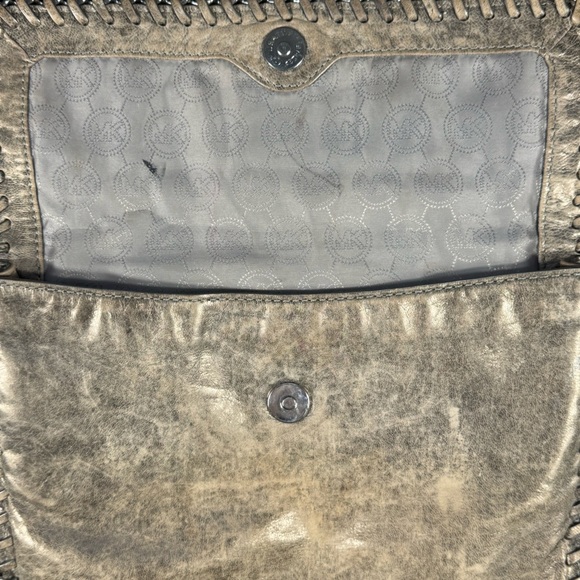 Michael Kors Vintage Tan Leather Chelsea Medium Messenger bag - Great Condition - Picture 8 of 16